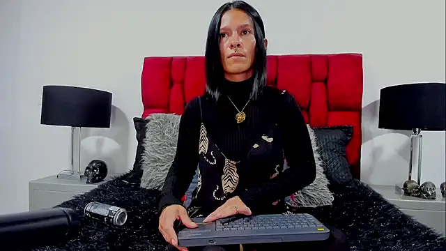 Snapshot of Amelie_Blake chatting on July 2026 01:04:01 PM Amelie Blake online show from July 2026 01:04:01 PM