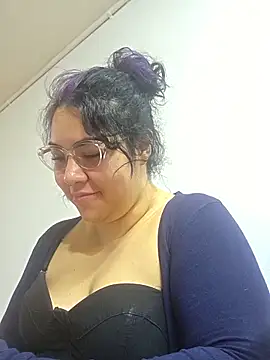 Snapshot of lilith_velvet_ chatting on May 2026 02:14:02 PM lilith velvet online show from May 2026 02:14:02 PM