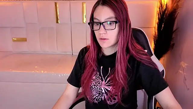 stefania tp online show from March 2026 12:01:01 PM