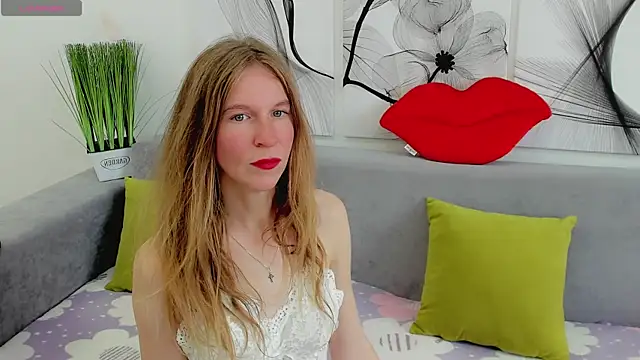 Mira XOo online show from May 2026 02:35:01 PM