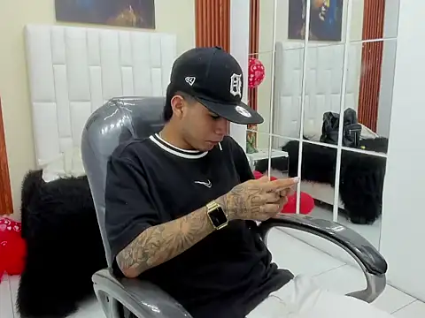 Thiago collinss online show from February 2026 10:10:02 PM