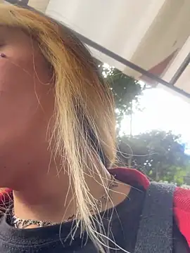 Sara 92 online show from March 2026 09:18:01 PM