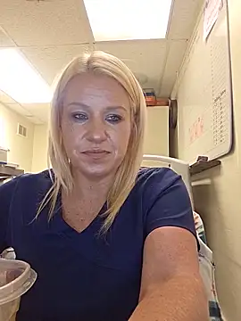 LadyB07 online show from June 2026 05:00:01 PM
