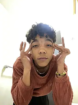 Snapshot of Jova181005 chatting on February 2026 06:23:01 AM Jova181005 online show from February 2026 06:23:01 AM