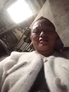 Lucie Fuzk online show from February 2026 10:14:02 AM