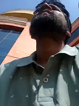 Snapshot of love493355 chatting on February 2026 09:19:02 AM love493355 online show from February 2026 09:19:02 AM