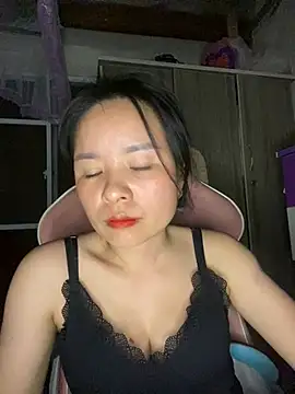 Snapshot of Ivy_Trix2 chatting on March 2026 04:00:01 PM Ivy Trix2 online show from March 2026 04:00:01 PM