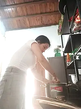 Snapshot of Ivy_Trix2 chatting on March 2026 04:51:02 AM Ivy Trix2 online show from March 2026 04:51:02 AM