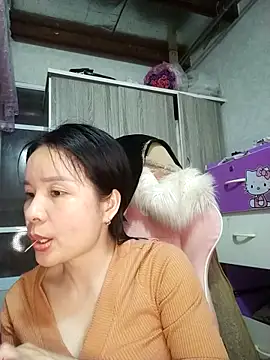 Snapshot of Ivy_Trix2 chatting on March 2026 02:54:02 PM Ivy Trix2 online show from March 2026 02:54:02 PM