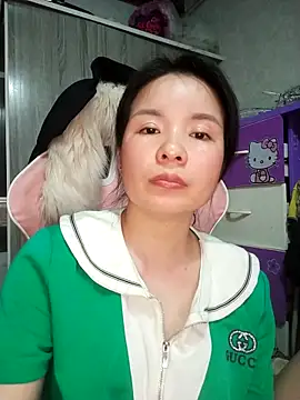 Snapshot of Ivy_Trix2 chatting on April 2026 03:09:02 PM Ivy Trix2 online show from April 2026 03:09:02 PM