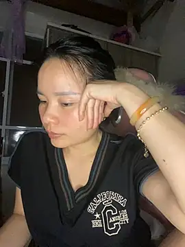 Snapshot of Ivy_Trix2 chatting on April 2026 03:45:01 PM Ivy Trix2 online show from April 2026 03:45:01 PM