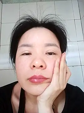 Ivy Trix2 online show from May 2026 03:14:02 AM
