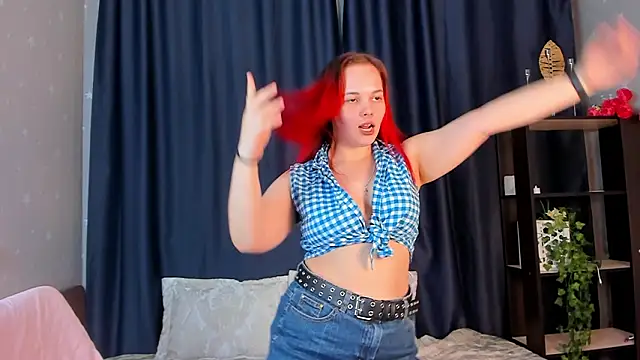 Alis Hale online show from March 2026 06:44:02 PM