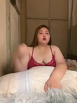 Snapshot of HotBig_Momma chatting on March 2026 11:50:02 AM HotBig Momma online show from March 2026 11:50:02 AM