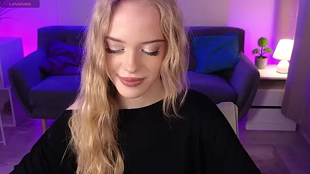 Snapshot of Dear_Tessa chatting on March 2026 02:32:01 PM Dear Tessa online show from March 2026 02:32:01 PM