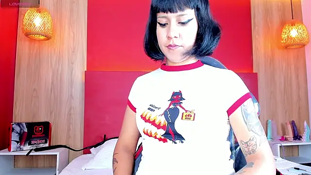 Snapshot of Valkiria_wine chatting on March 2026 12:44:02 PM Valkiria wine online show from March 2026 12:44:02 PM