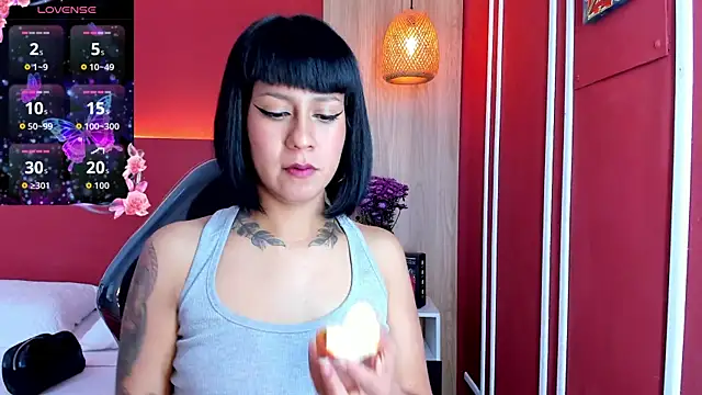 Snapshot of Valkiria_wine chatting on March 2026 01:33:01 PM Valkiria wine online show from March 2026 01:33:01 PM