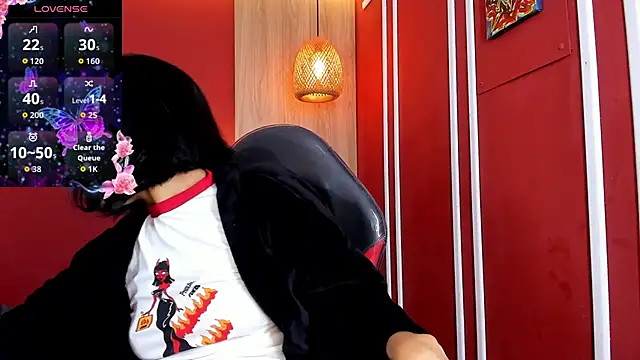 Snapshot of Valkiria_wine chatting on April 2026 12:43:02 PM Valkiria wine online show from April 2026 12:43:02 PM