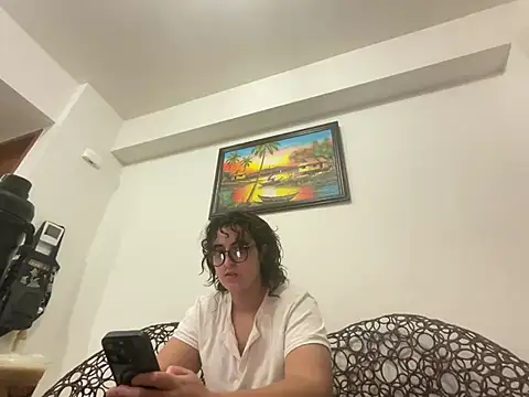 yassiestar online show from February 2026 09:38:02 PM