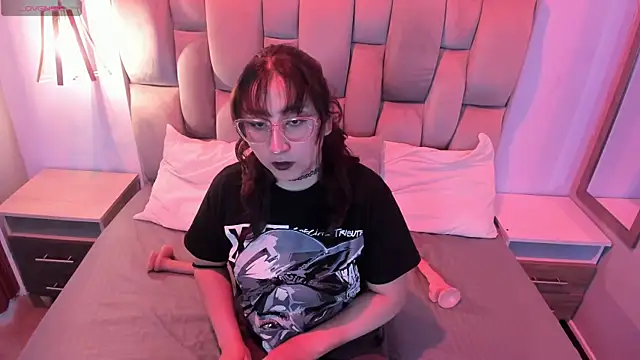 Maddie-LesYoux online show from March 2026 11:48:01 AM