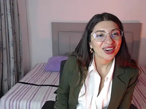 Snapshot of Julietaamado chatting on July 2026 01:05:02 AM Julietaamado online show from July 2026 01:05:02 AM