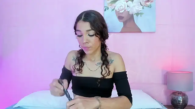 Snapshot of evelyn__rose1 chatting on March 2026 06:02:02 PM evelyn rose1 online show from March 2026 06:02:02 PM