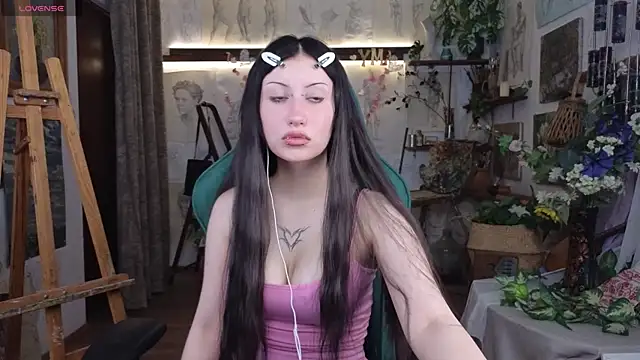 EffieMeowley online show from May 2026 06:30:01 AM