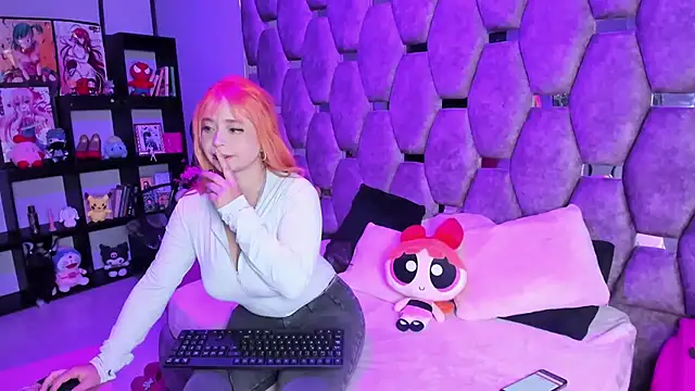 Maky Coss online show from April 2026 01:33:02 PM