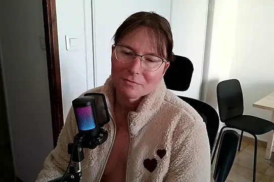 Snapshot of Jessica_hotTime chatting on April 2026 08:12:02 AM Jessica hotTime online show from April 2026 08:12:02 AM