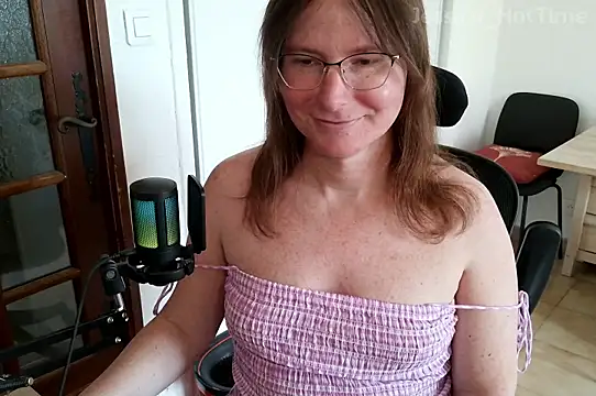 Snapshot of Jessica_hotTime chatting on April 2026 12:15:02 PM Jessica hotTime online show from April 2026 12:15:02 PM