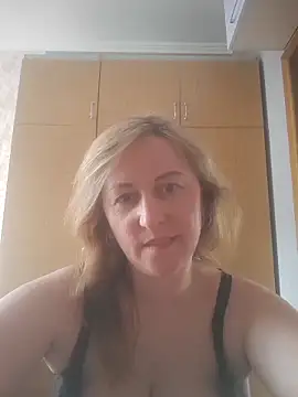 ChristinaYork online show from April 2026 01:01:01 PM