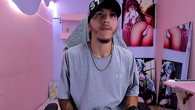 DanteLuxx online show from April 2026 07:06:02 AM