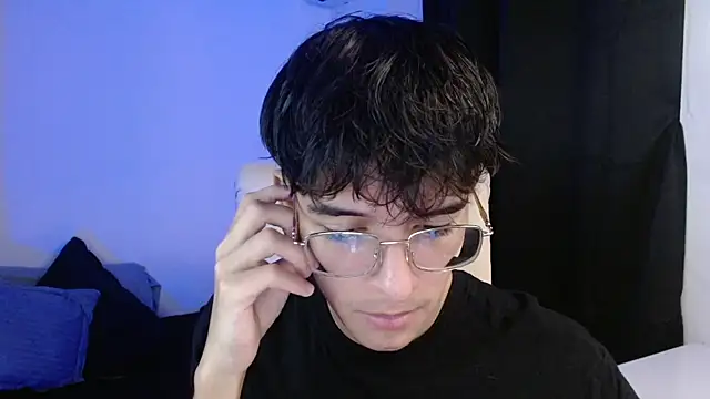 noah millerx online show from July 2026 09:50:01 PM