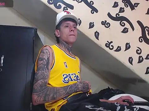 Snapshot of gabriel_reyes21 chatting on May 2026 03:07:02 PM gabriel reyes21 online show from May 2026 03:07:02 PM