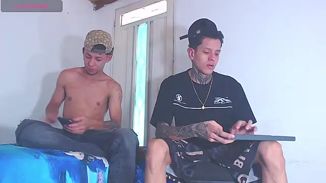 Snapshot of gabriel_reyes21 chatting on July 2026 03:18:01 PM gabriel reyes21 online show from July 2026 03:18:01 PM