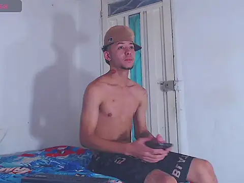 Snapshot of gabriel_reyes21 chatting on July 2026 11:09:02 PM gabriel reyes21 online show from July 2026 11:09:02 PM