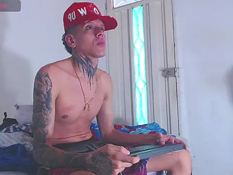 Snapshot of gabriel_reyes21 chatting on July 2026 08:34:02 PM gabriel reyes21 online show from July 2026 08:34:02 PM