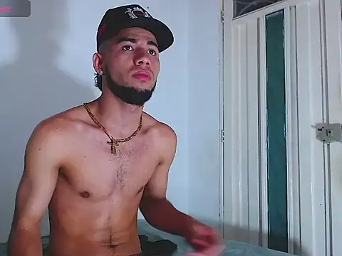 Snapshot of gabriel_reyes21 chatting on August 2026 02:57:01 AM gabriel reyes21 online show from August 2026 02:57:01 AM