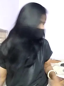 chandan19812 online show from May 2026 11:24:02 PM