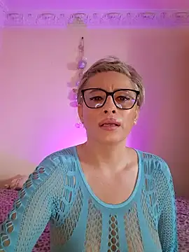 LunaBlaise online show from May 2026 10:09:02 AM