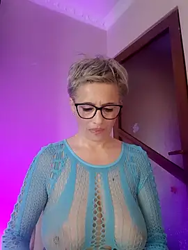 LunaBlaise online show from May 2026 06:29:01 AM