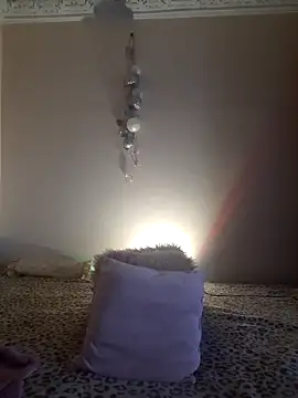 LunaBlaise online show from May 2026 08:01:01 AM