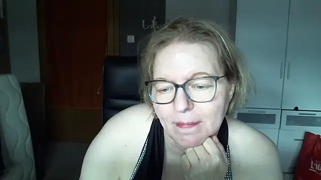 tina71707 online show from March 2026 02:10:01 PM