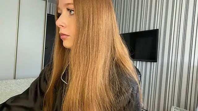 Emily Rass  online show from March 2026 08:41:02 AM