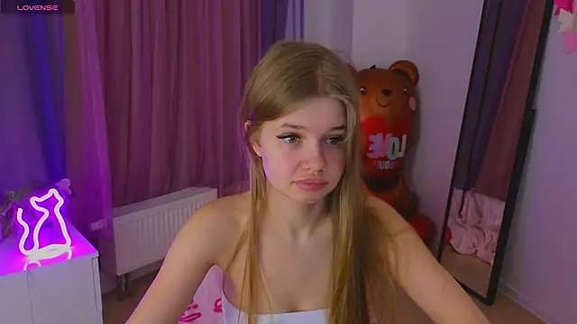 belrinaa online show from April 2026 08:39:02 PM