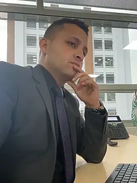 Andresrossi1 online show from February 2026 09:14:02 PM