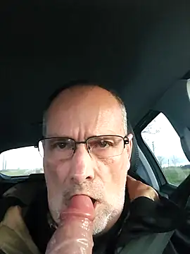 Snapshot of lui8181 chatting on March 2026 06:03:01 PM lui8181 online show from March 2026 06:03:01 PM