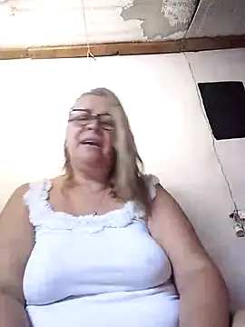 momismilf544 online show from April 2026 06:53:02 PM