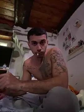 Snapshot of tuttoincognito chatting on April 2026 11:15:02 AM tuttoincognito online show from April 2026 11:15:02 AM