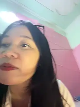 Leeeeiu online show from April 2026 03:14:02 PM